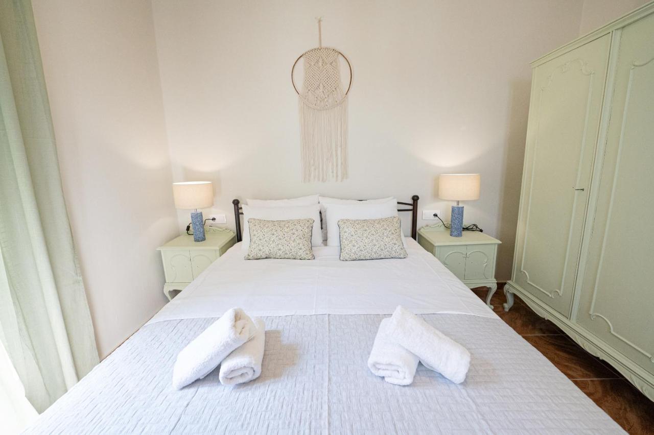 Sunny Yard Apartments Poros Town المظهر الخارجي الصورة