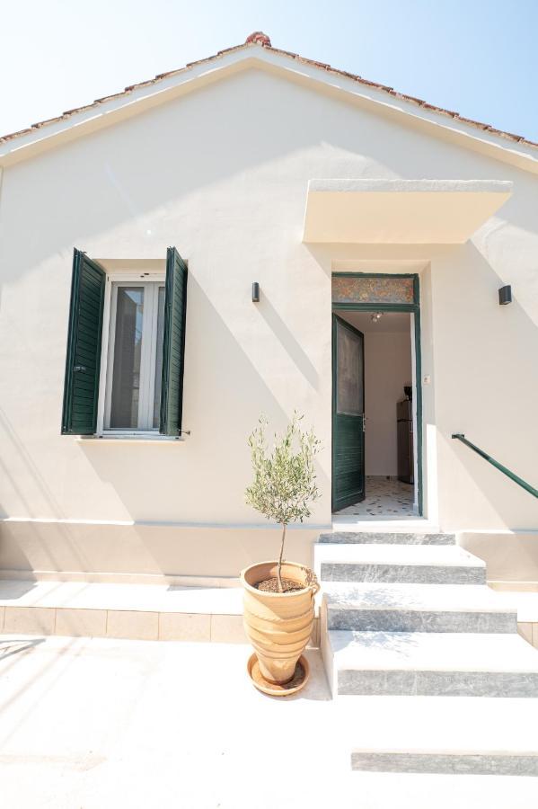 Sunny Yard Apartments Poros Town المظهر الخارجي الصورة