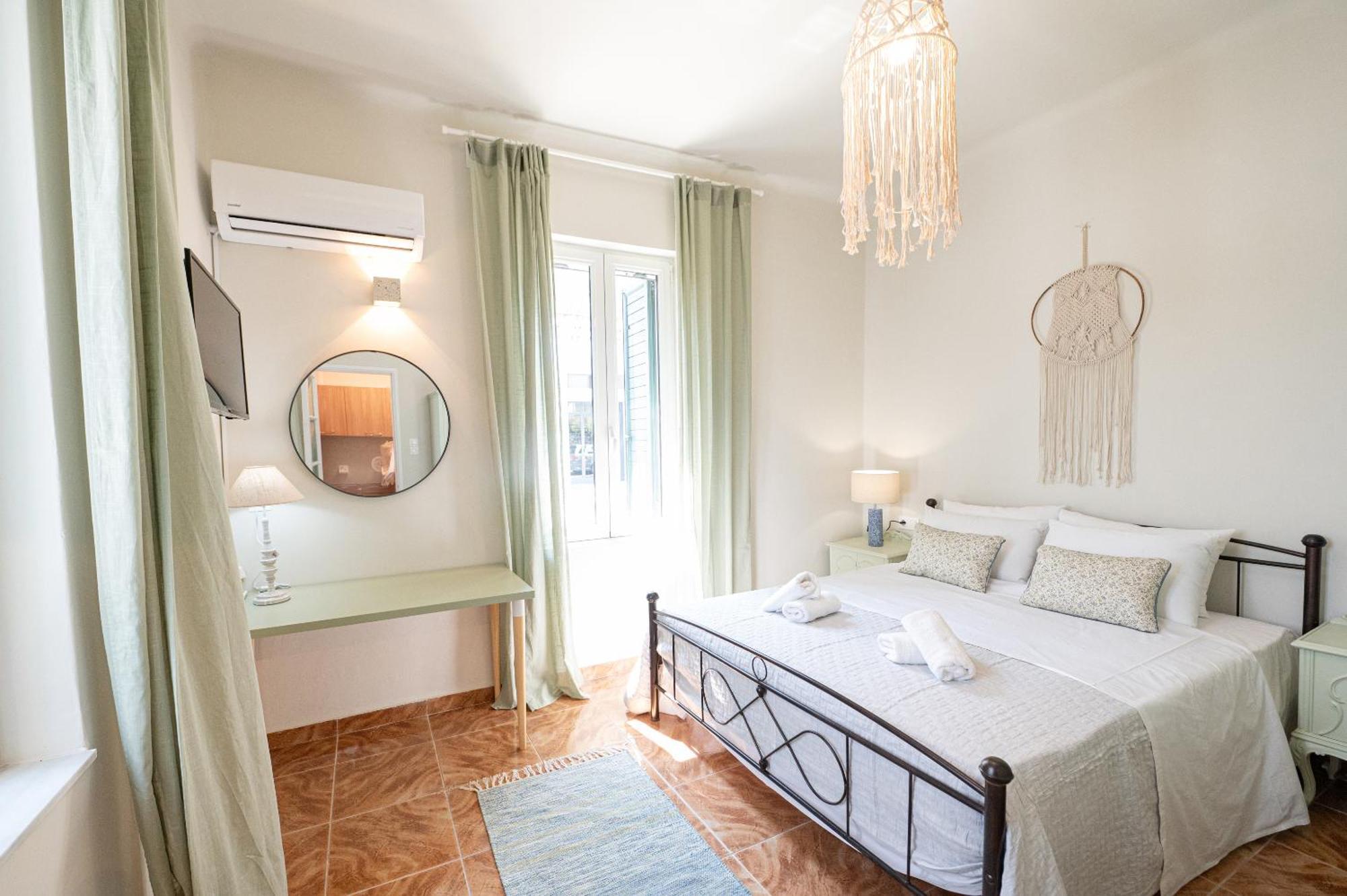 Sunny Yard Apartments Poros Town المظهر الخارجي الصورة